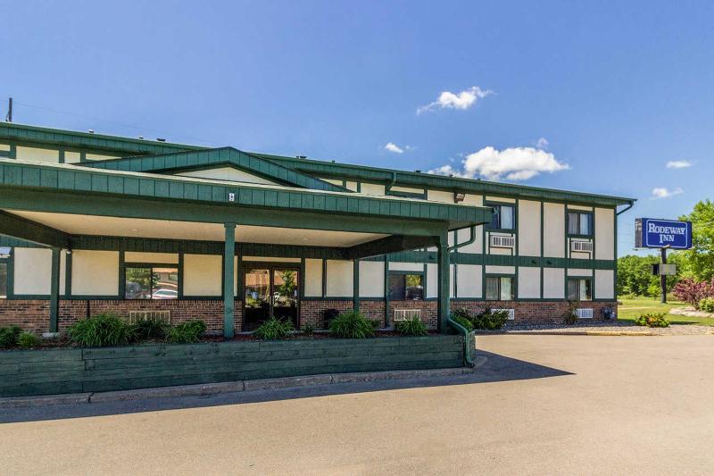 Rodeway Inn Brainerd Exterior photo