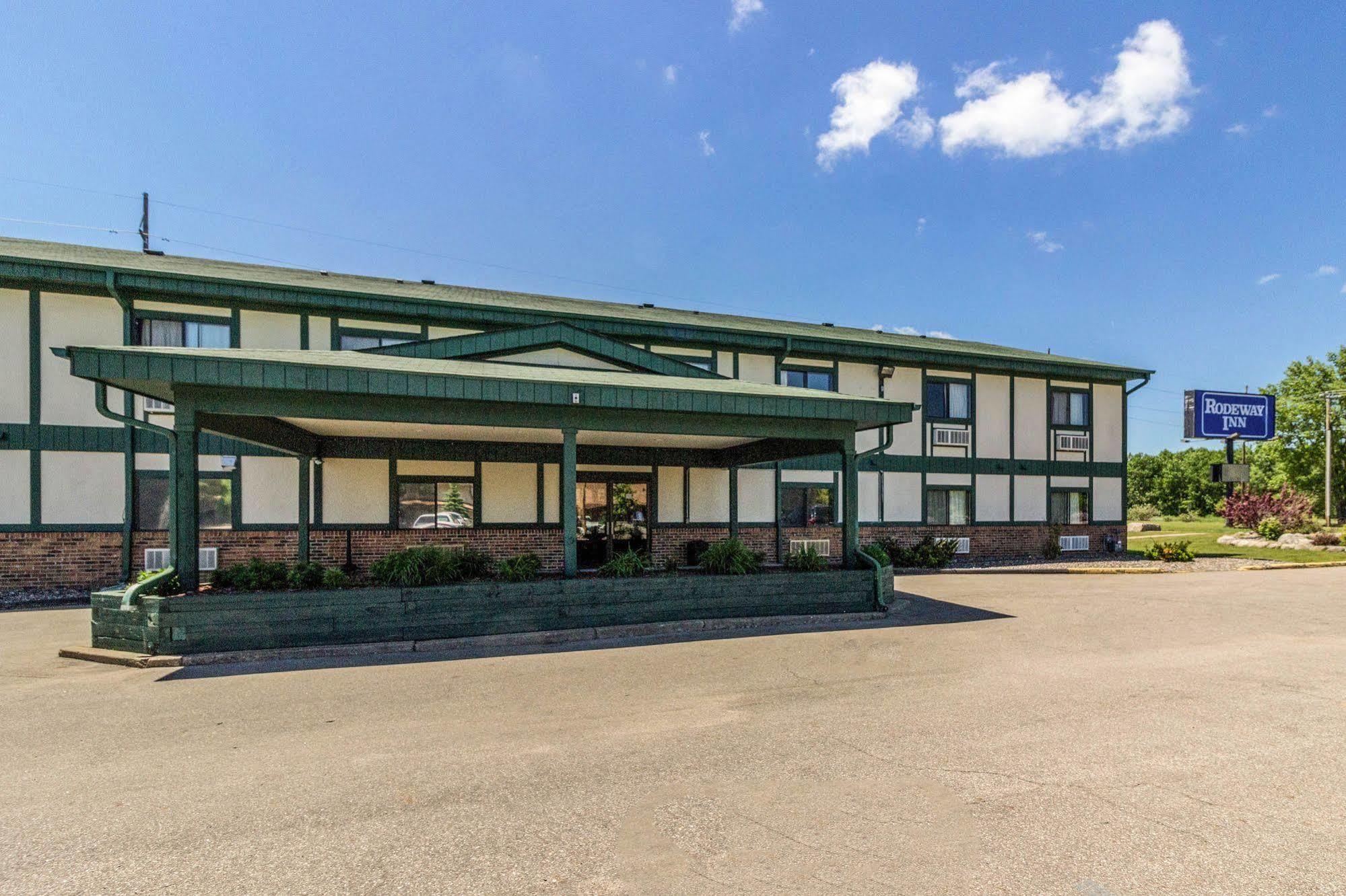 Rodeway Inn Brainerd Exterior photo
